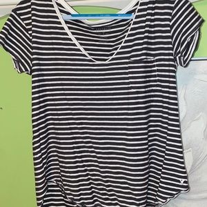 Women’s American Eagle Favorite “T”